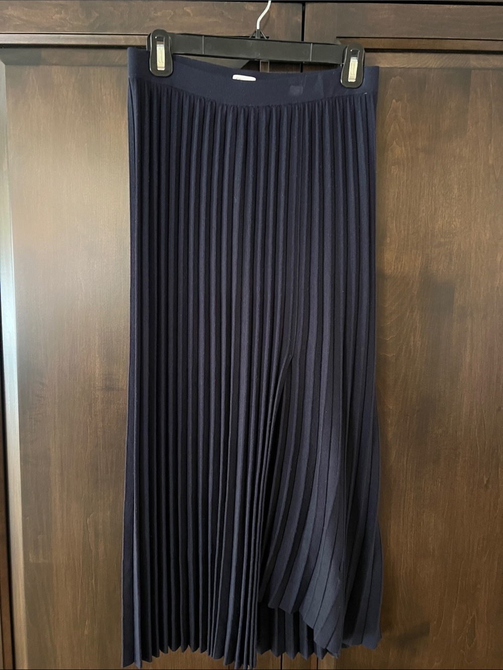 Filippa K Pleated Midi Skirt in Navy — Sleek Everyday Style